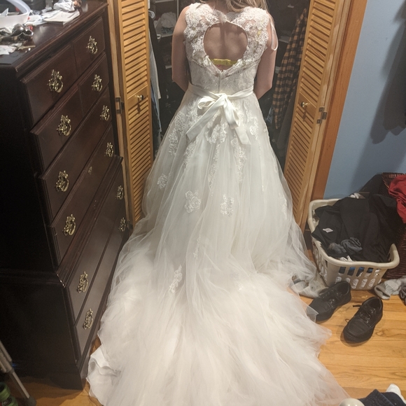Wedding dress - Picture 7 of 7